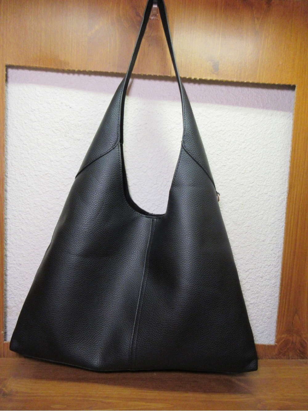 Universal Thread Black Pebbled Leather Shoulder Bag